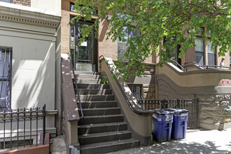 521 W 157th St in New York, NY - Building Photo - Building Photo