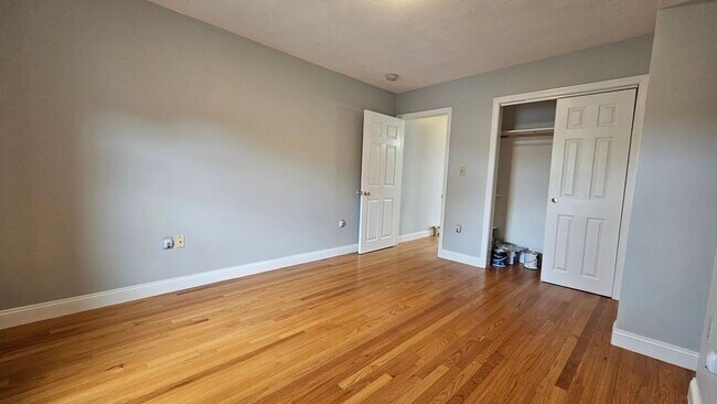 73 River St, Unit 3B in Cambridge, MA - Building Photo - Building Photo