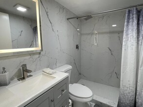 227 Fanshaw F in Boca Raton, FL - Building Photo - Building Photo