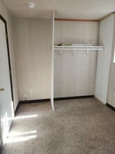 1319 9th Ave in Sweet Home, OR - Building Photo - Building Photo