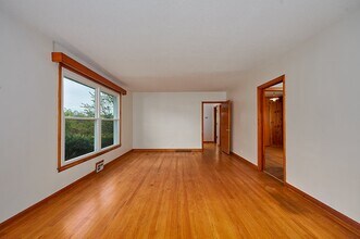 402 N Pawnee Dr in Springfield, TN - Building Photo - Building Photo