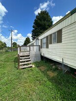 1579 Duchamp Rd in Broussard, LA - Building Photo