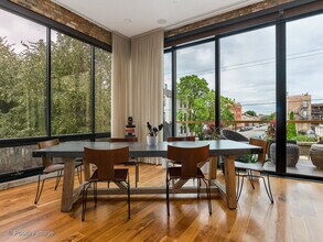 1302 W Erie St in Chicago, IL - Building Photo - Building Photo