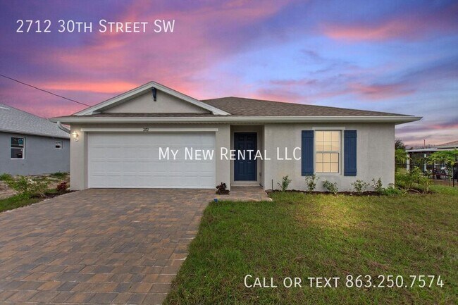 2712 30th St SW in Lehigh Acres, FL - Building Photo - Building Photo