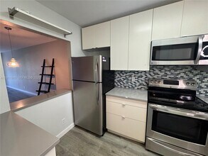 1752 NW 3rd Terrace in Fort Lauderdale, FL - Foto de edificio - Building Photo