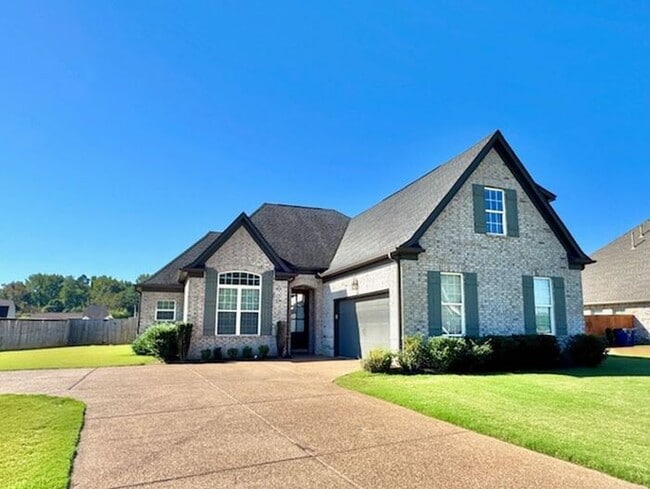 4483 Shinault Ln