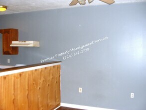 699 Olive Ln in Ambridge, PA - Building Photo - Building Photo