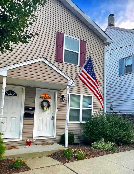 122 Belvedere Ave in Reading, PA - Building Photo