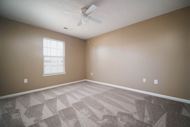 17960 Arrowhead Drive in Athens, AL - Building Photo - Building Photo