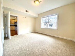 661 Bennington St, Unit #2 in Boston, MA - Building Photo - Building Photo