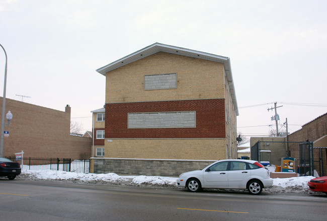 5919 W 63rd St in Chicago, IL - Building Photo - Building Photo