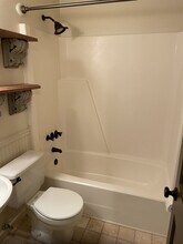 725 Masons Beach Rd in Deale, MD - Building Photo - Building Photo