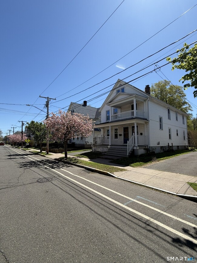 103 Spring St in Middletown, CT - Building Photo - Building Photo