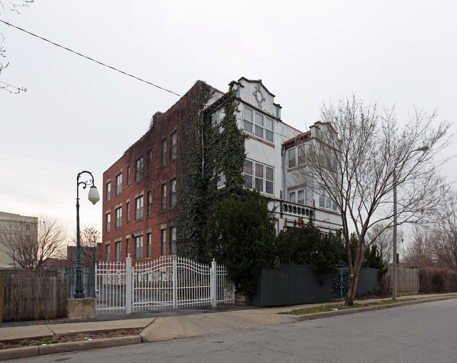 Hingstonegrove Apartments in Kansas City, MO - Building Photo