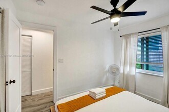 1239 NE 15th Ave-Unit -2 in Fort Lauderdale, FL - Building Photo - Building Photo