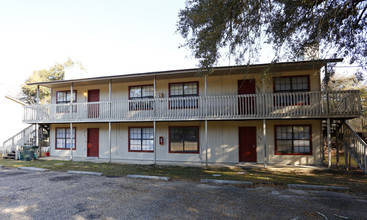 Aspen Village Apartments in Pensacola, FL - Building Photo - Building Photo