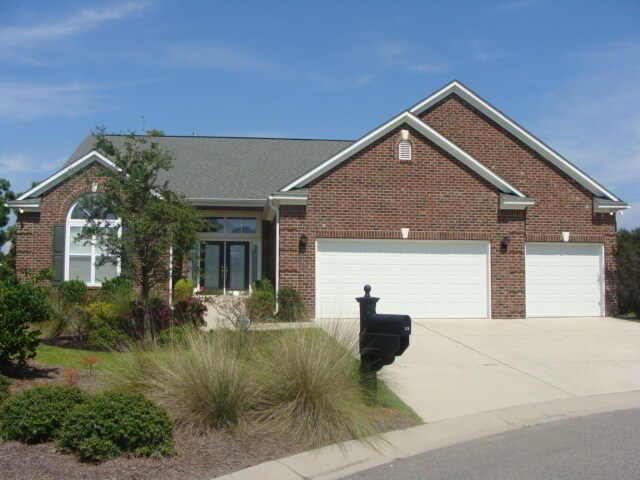 328 Esher Ct in Myrtle Beach, SC - Building Photo