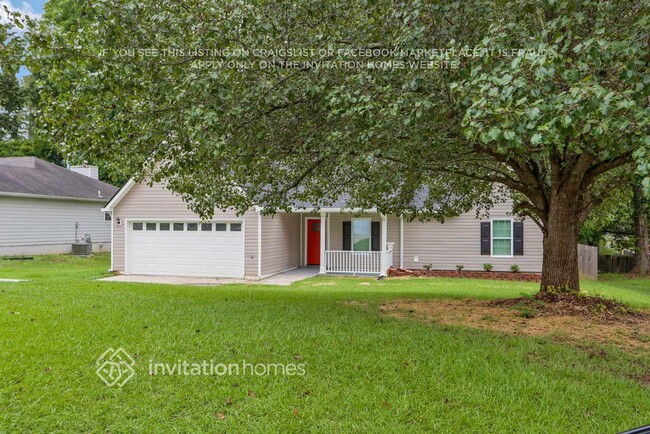 property at 1415 Oak Knoll Dr NE
