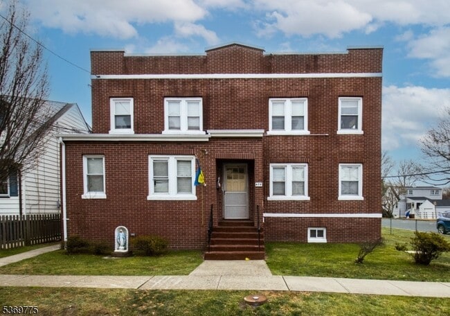 property at 439 Willow Ave