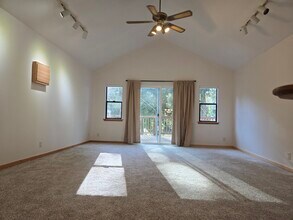 26147 Port Gamble Rd NE in Kingston, WA - Building Photo - Building Photo