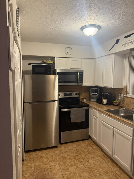 6005 Fortuna Rd NW in Albuquerque, NM - Building Photo