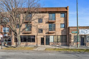 7109 N Western Ave, Unit 2N in Chicago, IL - Building Photo