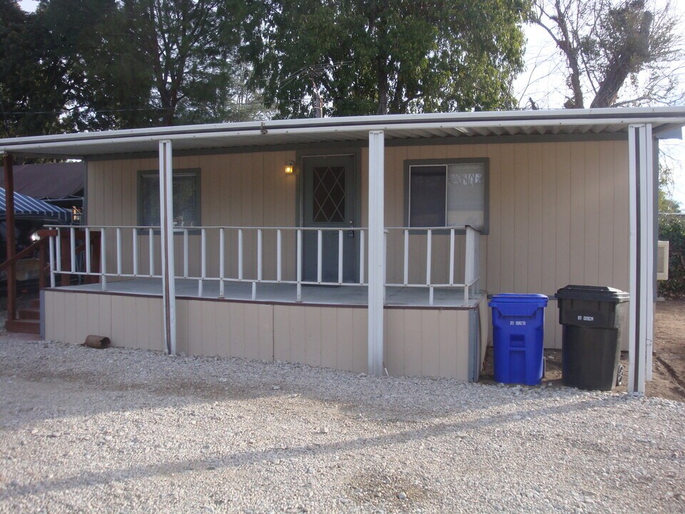 8451 19th St in Rancho Cucamonga, CA - Building Photo