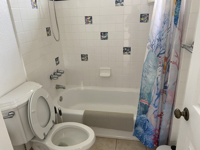 property at 913 Florence St