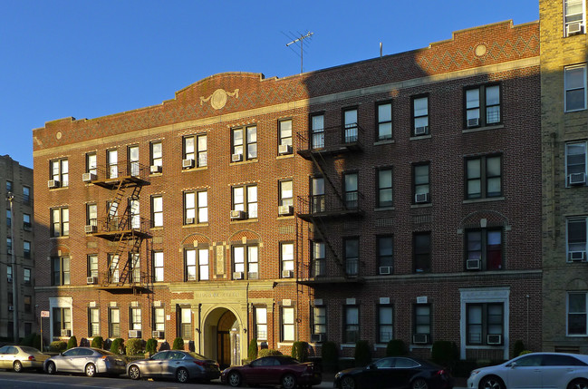 2258 Ocean Avenue in Brooklyn, NY - Foto de edificio - Building Photo