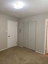 321 Verne St in San Antonio, TX - Building Photo - Building Photo