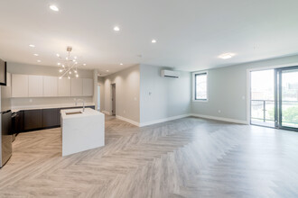 580 South Water in Providence, RI - Building Photo - Interior Photo