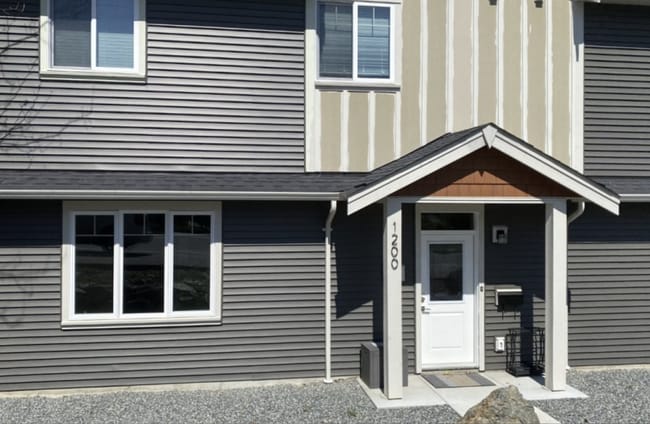 property at 1200 Strathmore St