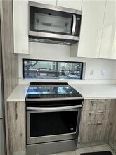 727 NE 15th Ave in Fort Lauderdale, FL - Building Photo - Building Photo
