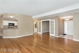 516 Newburne Pointe in Bloomfield Hills, MI - Building Photo - Building Photo