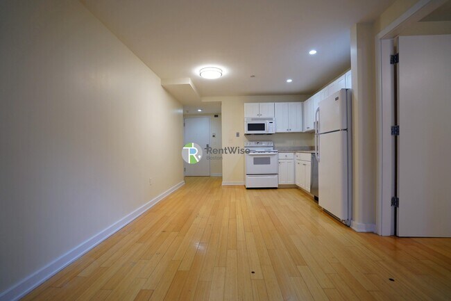 40 Boylston St
