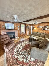 156 Barker Pond Rd in Sebago, ME - Foto de edificio - Building Photo