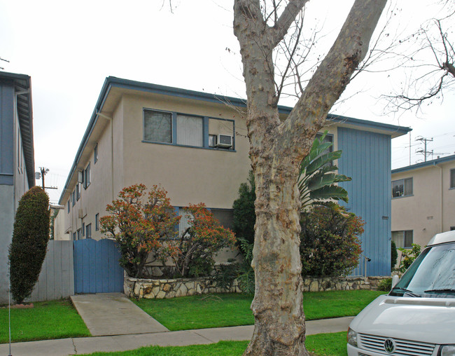 1128 Glenville Dr in Los Angeles, CA - Building Photo - Building Photo