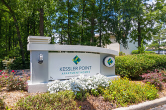 Kessler Point in Garden City, GA - Foto de edificio - Building Photo