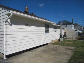 82 Best St in Bedford, OH - Building Photo - Building Photo