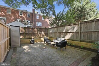2916 Sycamore St in Alexandria, VA - Building Photo - Building Photo