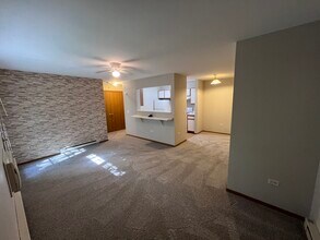 330 Cunat Blvd in Richmond, IL - Building Photo - Building Photo