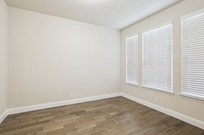5729 Fuder Dr in McKinney, TX - Foto de edificio - Building Photo