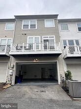 9813 Darcy Forest Dr, Unit 3756-622 in Silver Spring, MD - Building Photo - Building Photo