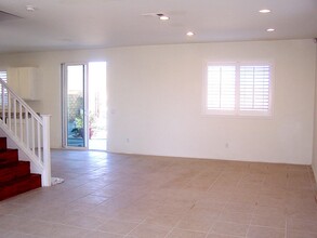 37815 Banyan Pl in Palmdale, CA - Building Photo - Building Photo