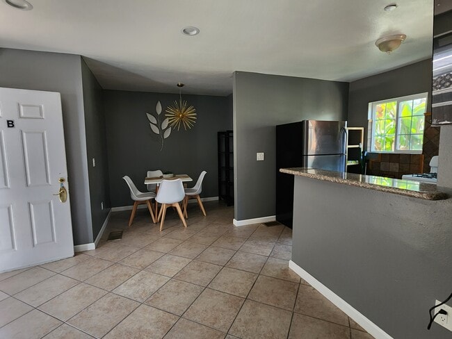 4427 S Centinela Ave, Unit B