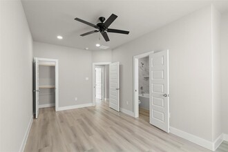 3111 Shelby Cir in Houston, TX - Building Photo - Building Photo
