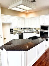 807 Kipp Ave in Kemah, TX - Building Photo - Building Photo