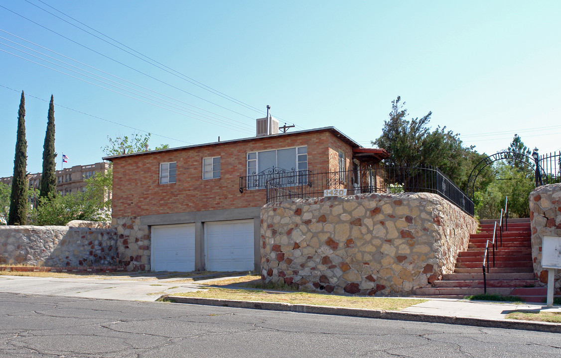 1412-1420 N Ochoa St in El Paso, TX - Building Photo