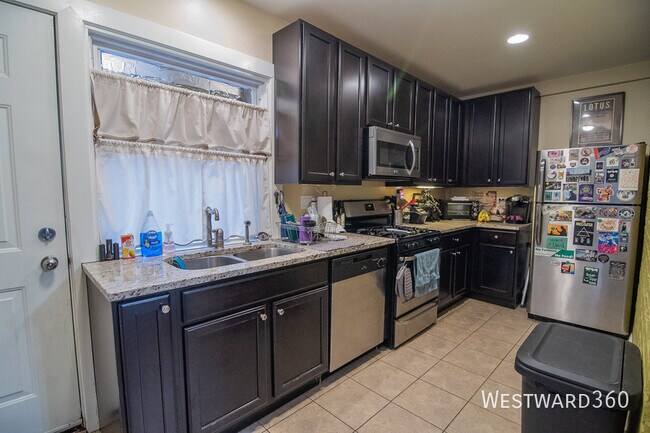 1623 W Huron St in Chicago, IL - Building Photo - Building Photo