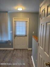 245 Livingston Ave in Staten Island, NY - Building Photo - Building Photo